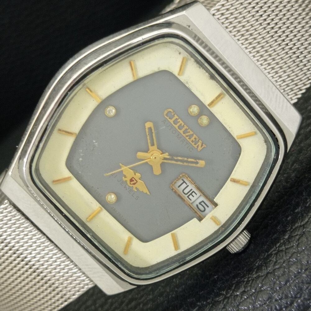 Vintage 1971 Citizen Automatic Mens Silver Watch W/daydate & Gold accents